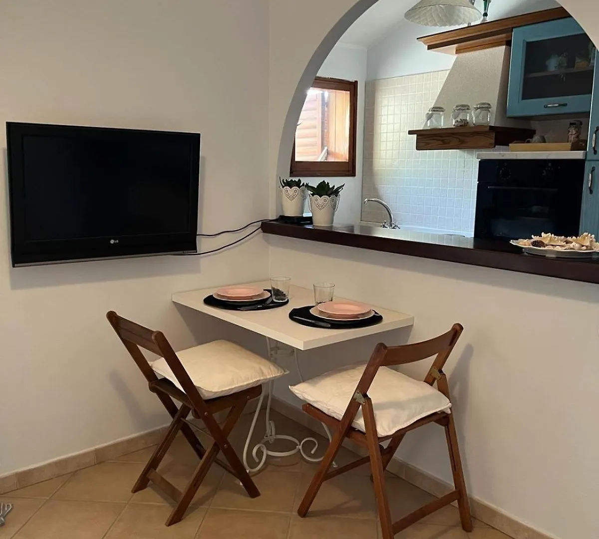 Piccolo Appartamento Con Incantevole Vista Mare Marongiu Feriehus
