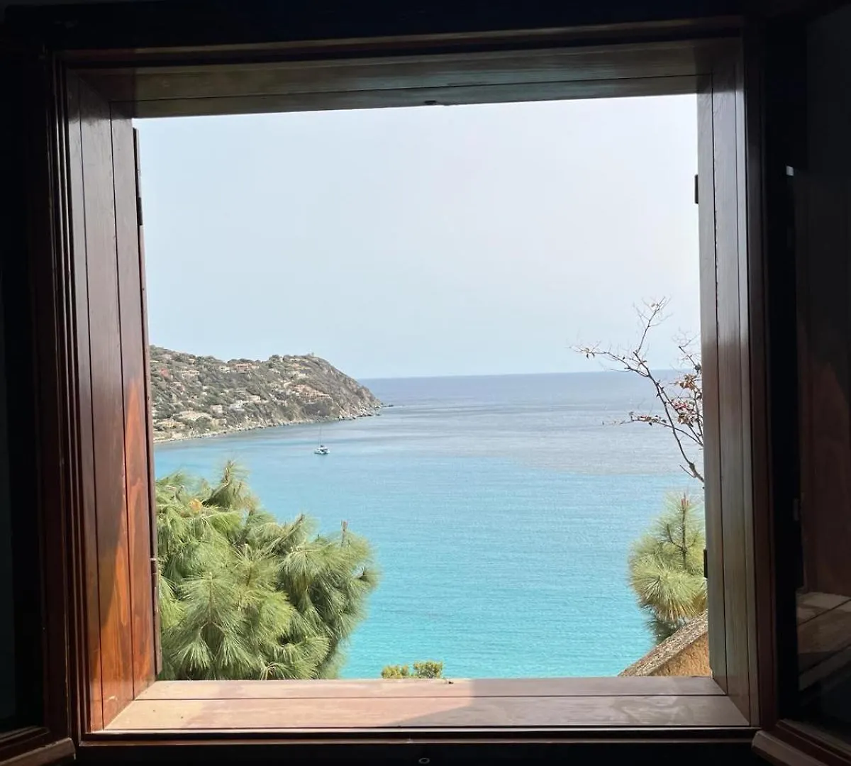 Piccolo Appartamento Con Incantevole Vista Mare Marongiu